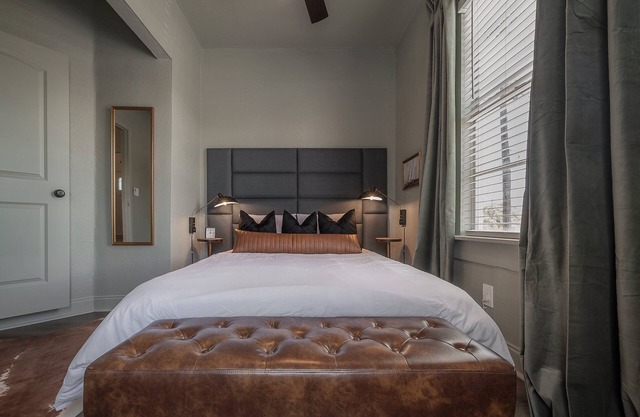 Updated Condo in Heart of Tampa 1569