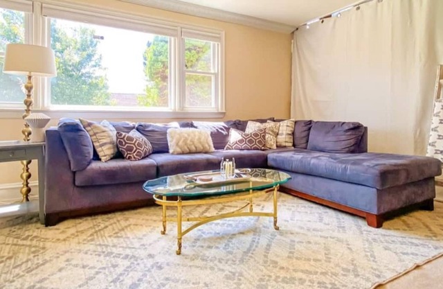 Upscale 3BR/1BA Spacious Vista Apartment close to DC