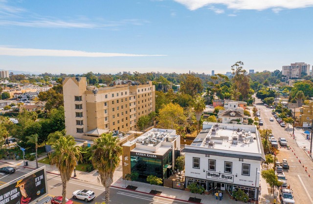 Uptown Inn by Vantaggio - Limited Service Apart-Hotel