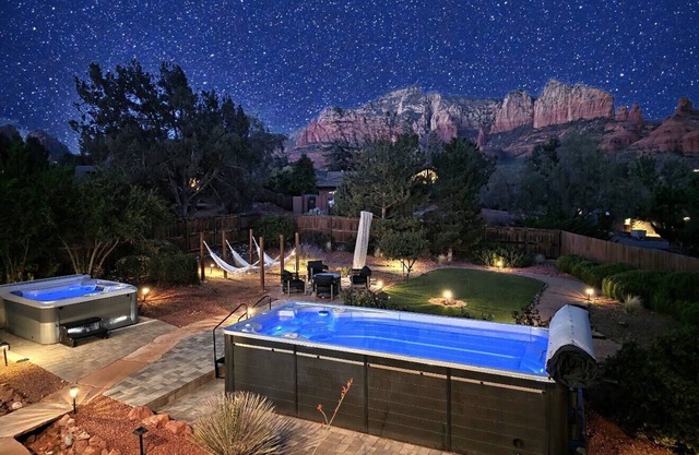 Uptown Sparks - 5BR 5BA Wow Views! Heated Pool, Spa, GamesRm, Walk into Town