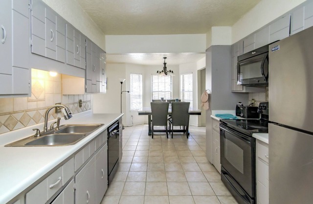 Urban Oasis in Northern Albuquerque on a quiet street with pool and shaded patio