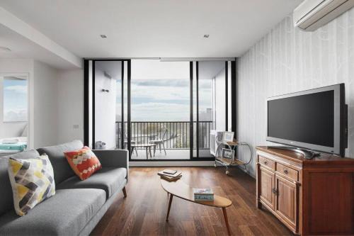 Urban Oasis in the Heart of Richmond Cultural Hub