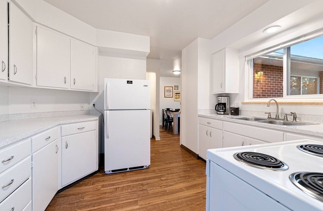 Urban Oasis Near Old Town & Pvh – Dog Friendly!