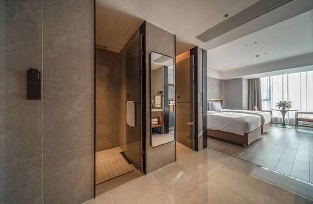 UrCove by HYATT Chengdu Wenshu Monastery