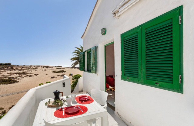 Vacation Apartment 'Cotillo Lagoons' with Sea View, Private Terrace and Wi-Fi