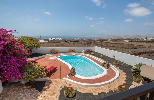 Vacation 'Camelio' with Mountain View, Private Pool and Private Terrace