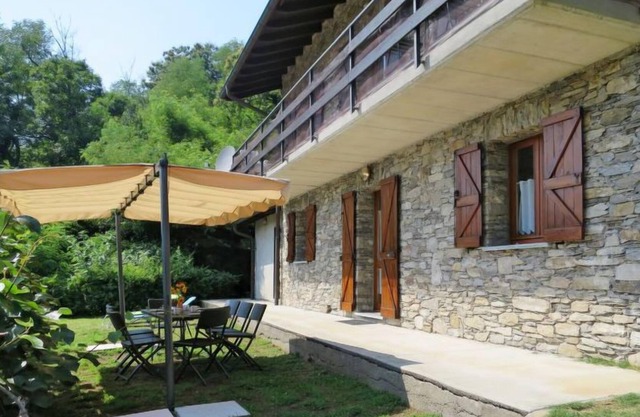Vacation home Fiorella in Luino - 8 persons, 4 bedrooms