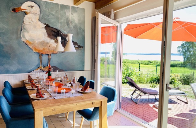 Vacation home "FriediSee" in the first row with a panoramic view of the lake