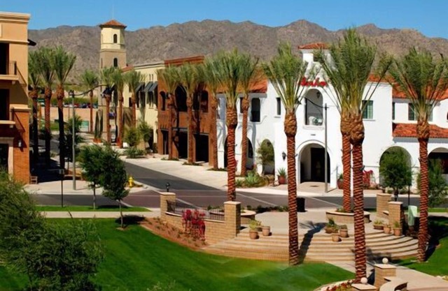 Vacation Home Great Location, Private Spa, Pool Table, Bicycles