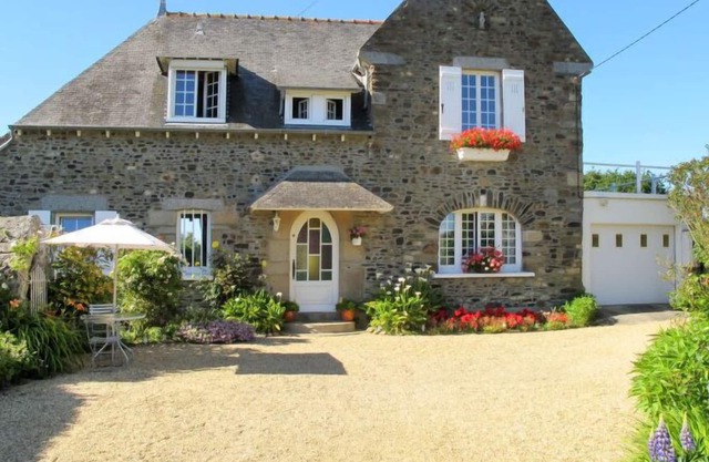 Vacation home Little Town in Pordic - 6 persons, 3 bedrooms