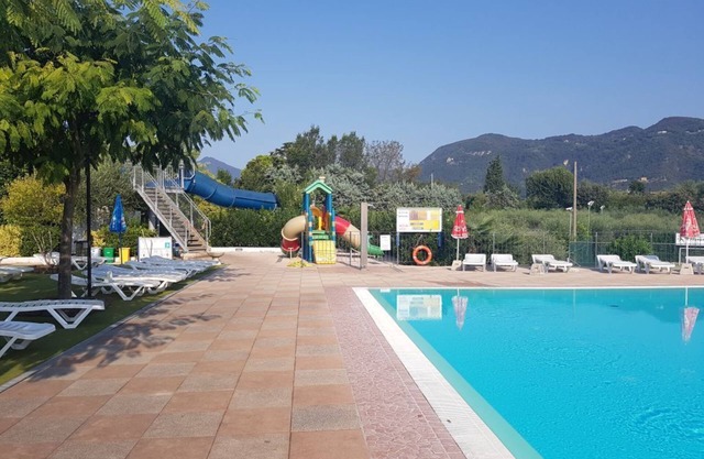 Vacation Park Internazionale Eden Mobilehome Viola Junior for 4 persons