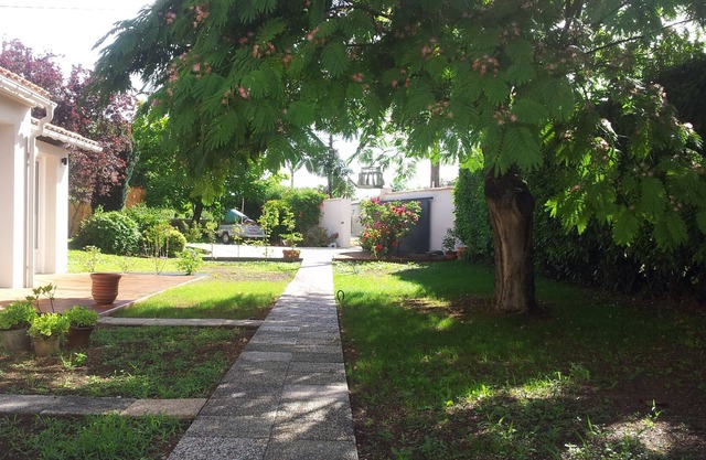Vallée de la Boutrie Contemporary cottage near the Marais Poitevin