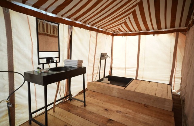 Van Bagh Camp Village