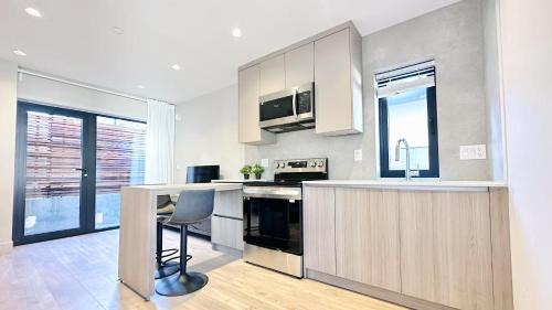 Vancouver Westside Villa 37