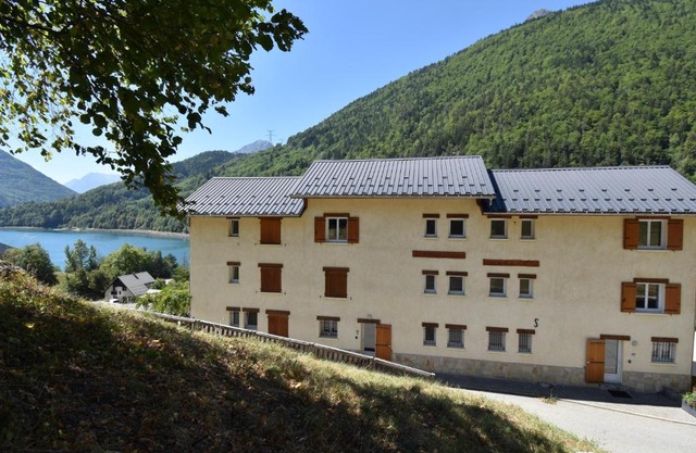 VAUJANYLOCATIONS - ROCHES GRANDES 47