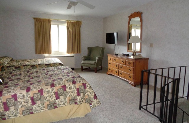 VCI - 4 Seasons at Beech Suite