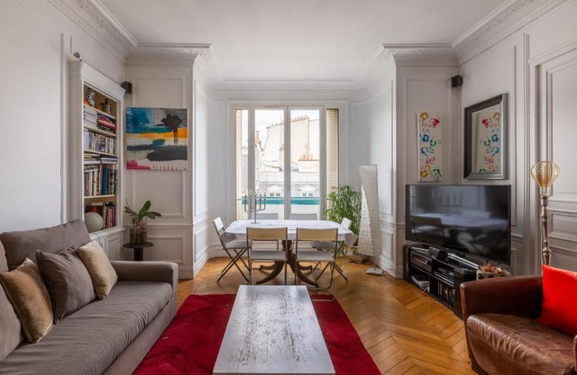 Veeve - Balcony Bliss