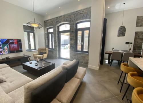 Venetian gem in neapolitan with private courtyard