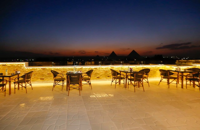 Venus Pyramids Inn