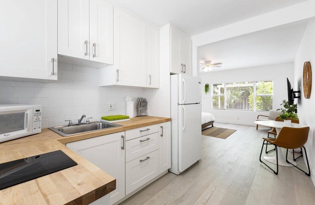 Victoria Park Unique Studio Close to Las Olas Blvd