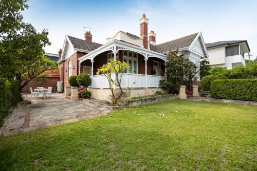View House By Swan Bnb Management