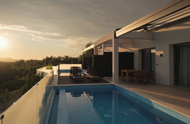 VILA 2 ANAPNOE IKIES CORFU WITH PRIVATE POOL