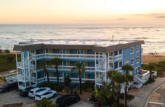 Vilano Beach - Coastal Studio