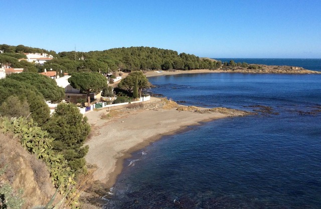 VILLA 50 METERS FROM THE BEACH