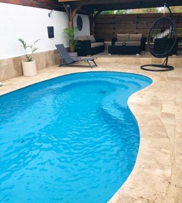 Villa accueillante avec piscine à La Saline-Les-Bains - 130 m²