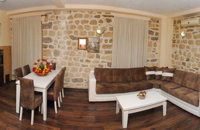 Villa Andrea-Three Bedroom Apartment