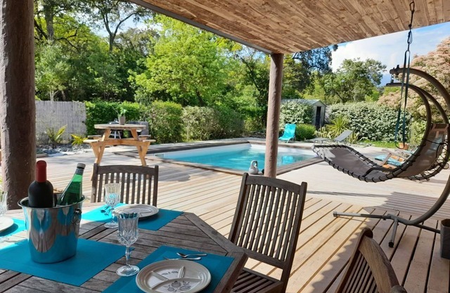 Villa Avec Piscine, au Calme . A 5minutes de la Plage . Animaux Acceptés