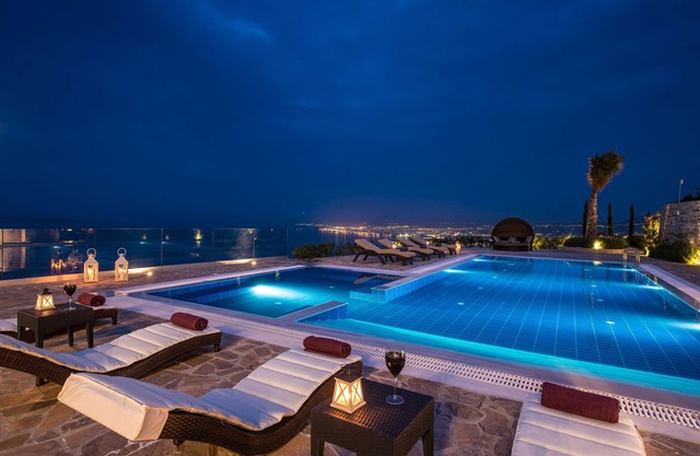 Villa Bella Mare 5 bedroom Villa in Rodia