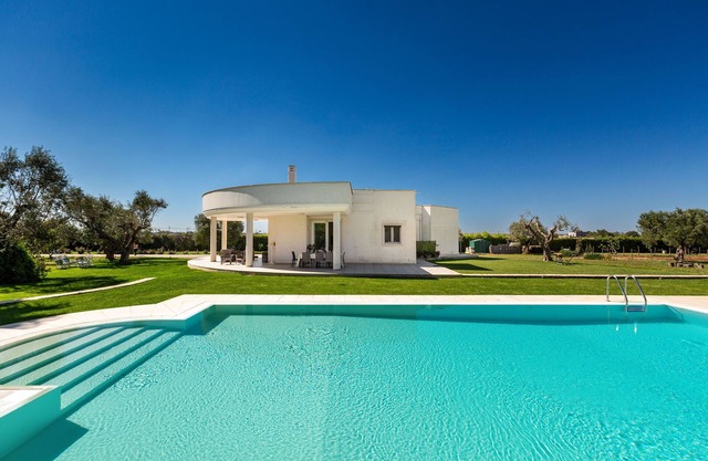 Villa Bouganville by Perle di Puglia