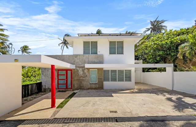 Villa Capitan | Spacious House W/Pool & Beach