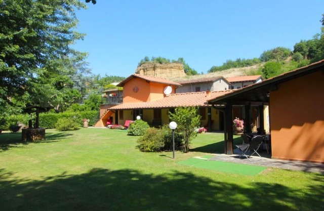 Villa converted from old outbuildings with private swimming pool. Small restaurant on site run by th