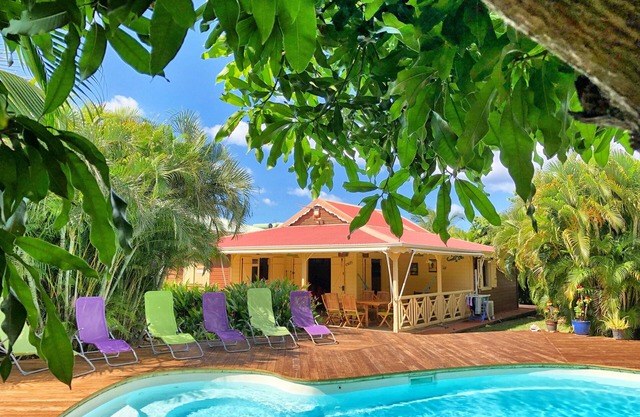 Villa Coco (6p) 3 bedrooms, swimming pool, beach 300m away