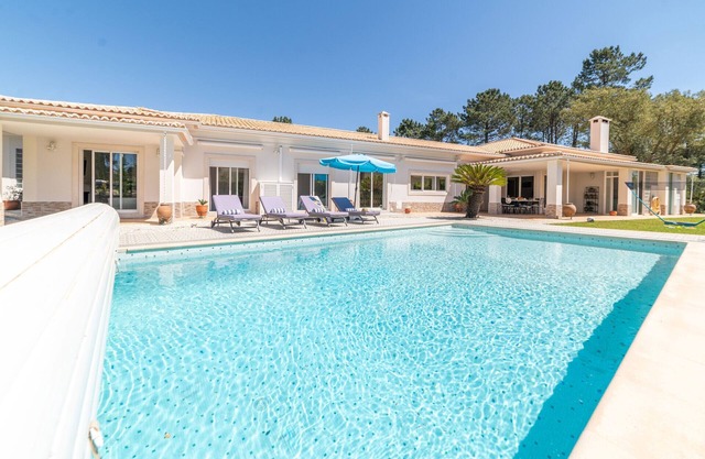 Villa das Giestas - superb villa with heatable private pool in a golf resort