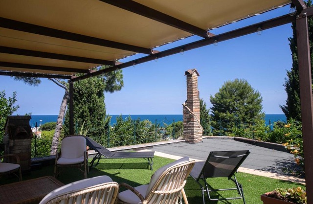 VILLA DEL MARE - Numana, meravigliosa villa a 100mt dal mare