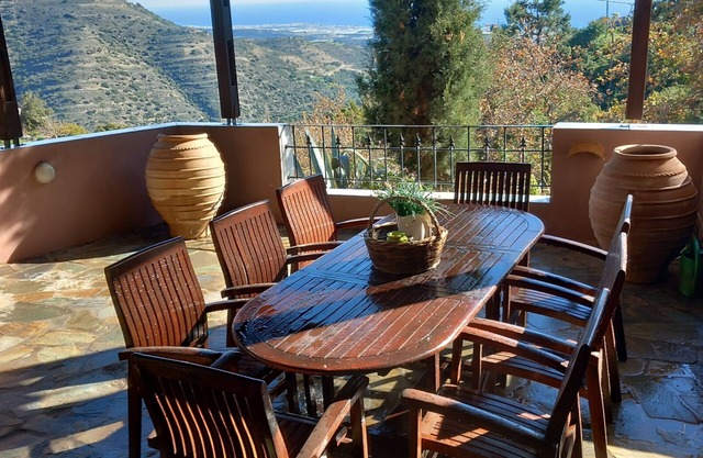 Villa "Elis superb house" with Sea View, Garden & Wi-Fi