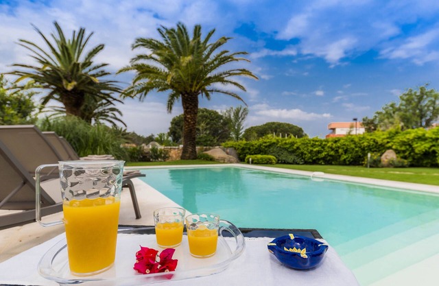 Villa Eva Baia Sardinia Wonderful Garden with Private Pool