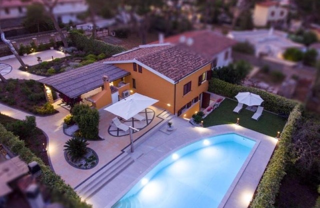 Villa Fenicottero: Elegant Private Oasis with Pool, Near Crystal Clear Seannn