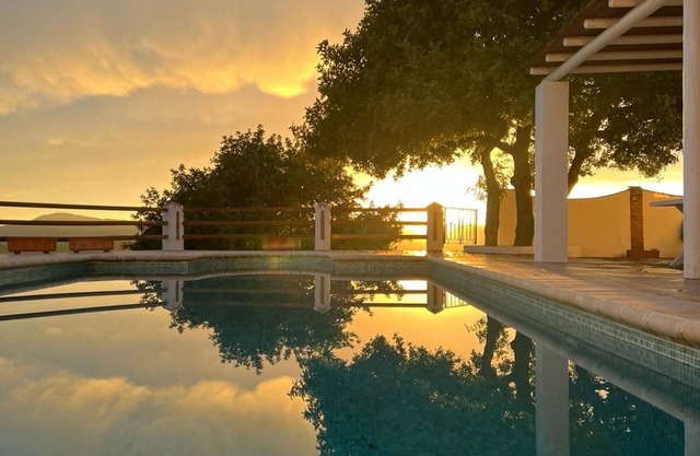 Villa for up to 8 persons with fantastic mountain views & private swimming pool