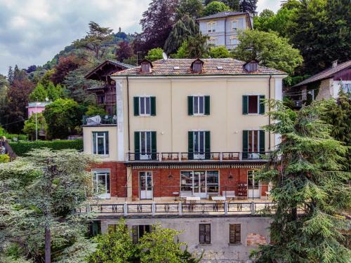 Villa I Tigli - by MyHomeInComo