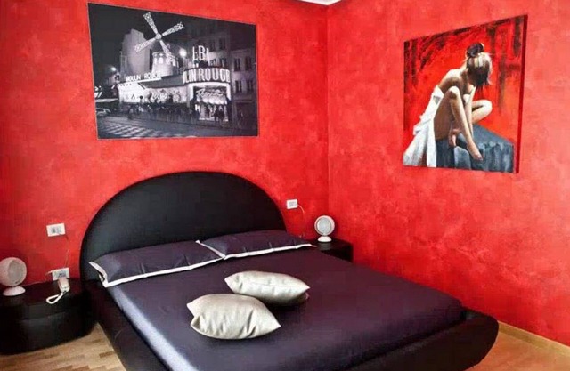 villa imago room moulin rouge