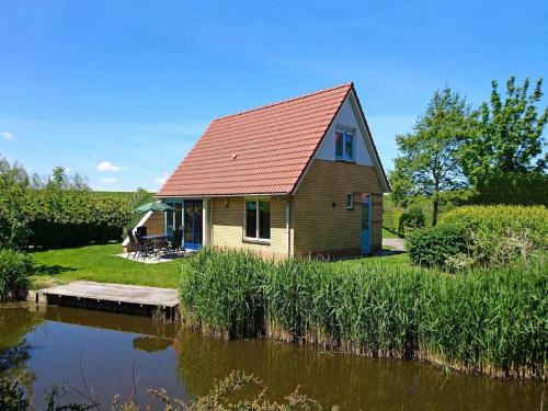 Villa in Friesland with Jetty and Garden