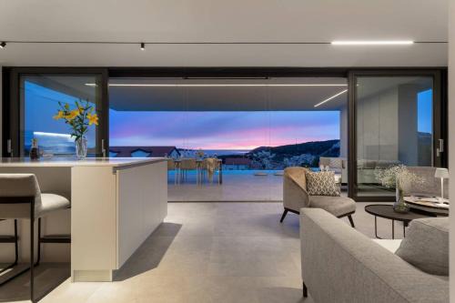 Villa Infinity Residence with infinity pool, sea view