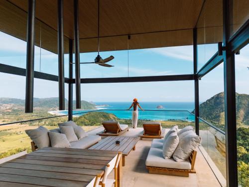 Villa Kai Lani - fully staffed, private luxury 4-bedroom villa