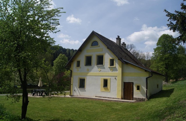 Villa Kakelbont, surrounded by open nature