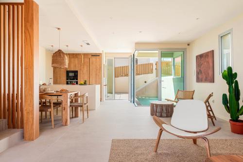 Villa La Majuda - plunge pool and natural beauty