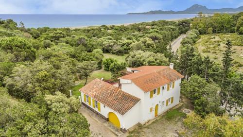 Villa La Scuderia I Unique Beachfront Villa